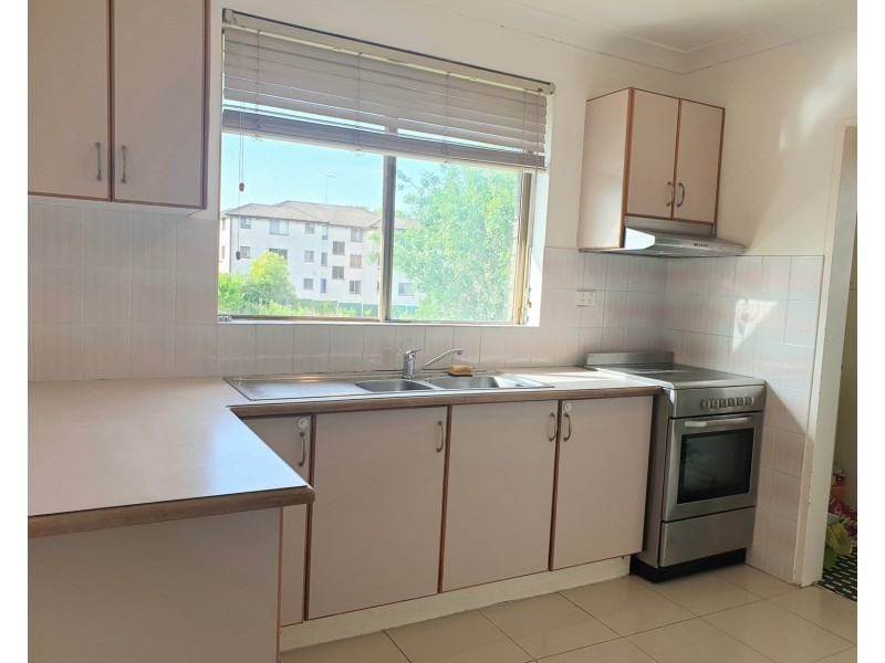 24/7 Myers Street, Roselands NSW 2196