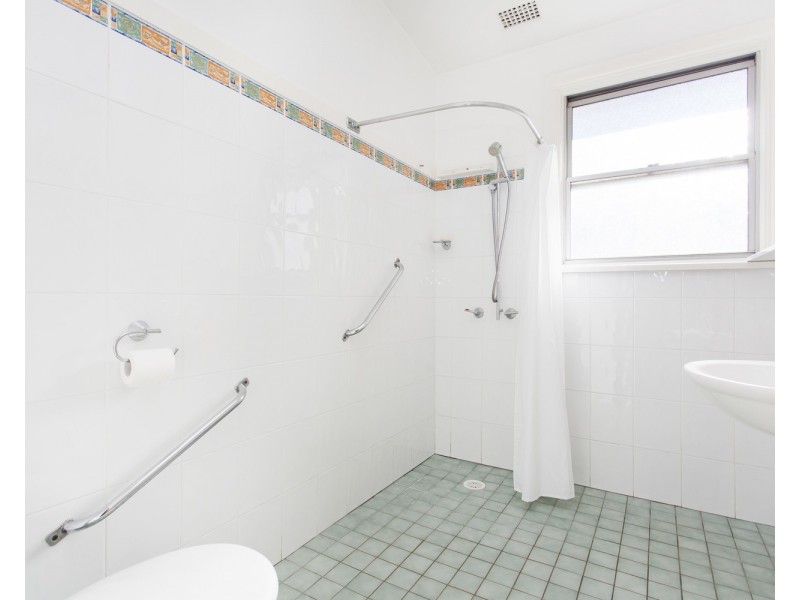 28 Glencorse Avenue, Milperra NSW 2214