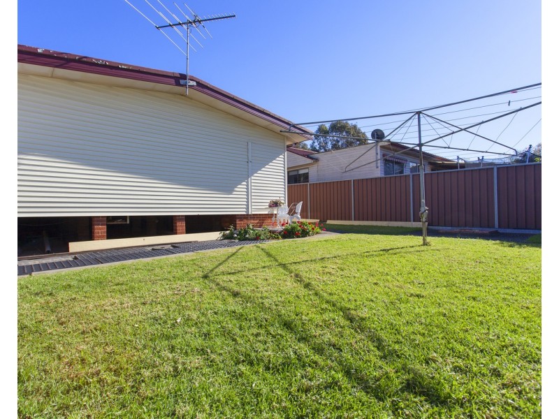 28 Glencorse Avenue, Milperra NSW 2214