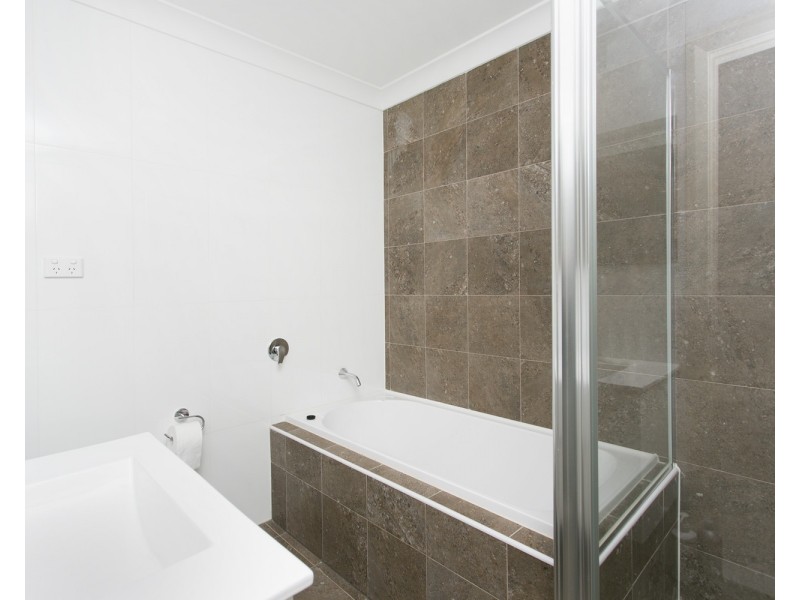 11/96-98 Nuwarra Road, Moorebank NSW 2170