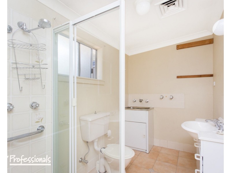 5 Henderson Avenue, Panania NSW 2213