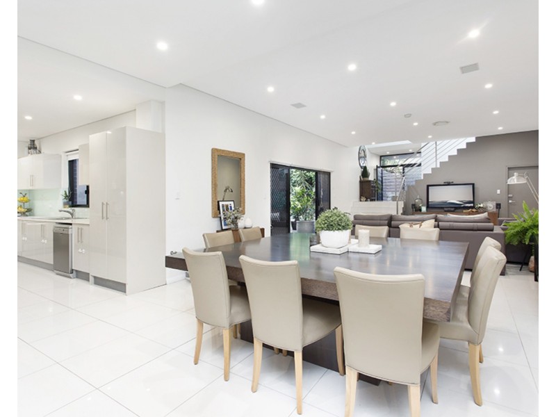 1/8 Collaroy Avenue, Peakhurst NSW 2210