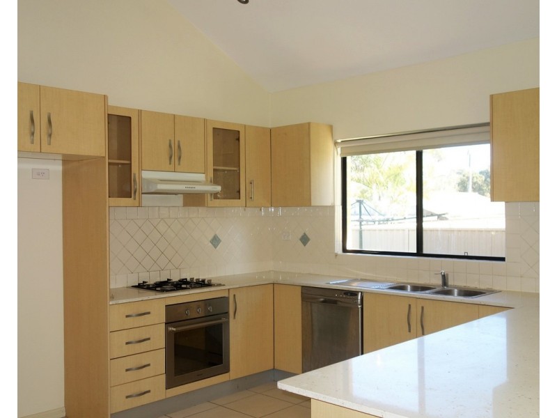 2A Snowsill Avenue, Padstow NSW 2211