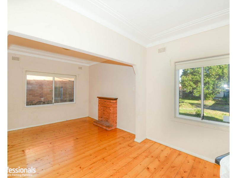 9 Swan Street, Revesby NSW 2212