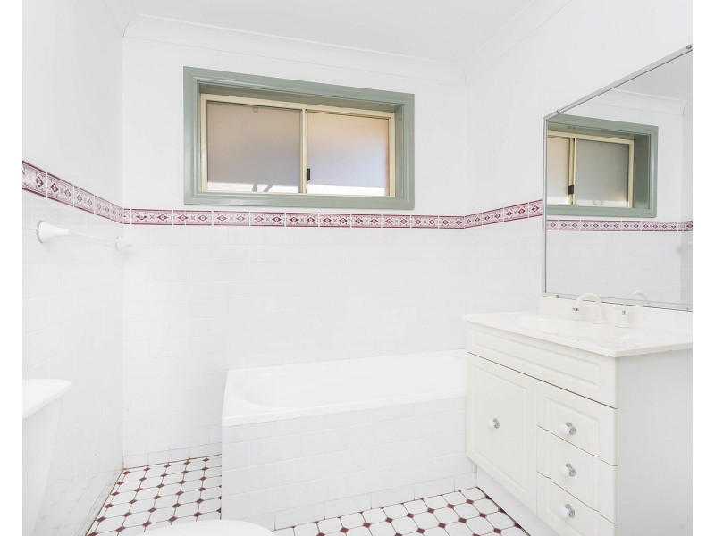 2/13 Kinross Place, Revesby NSW 2212