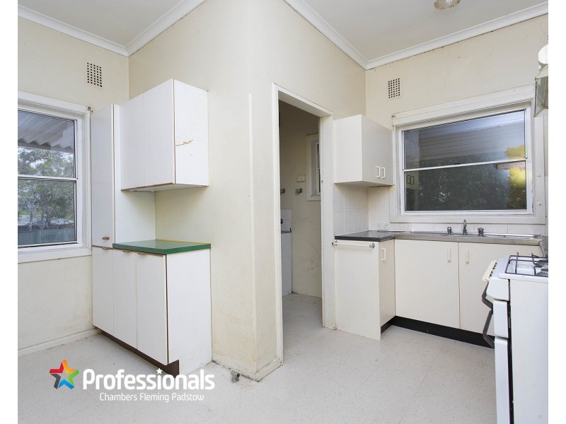 2 Wyreema Avenue, Padstow NSW 2211