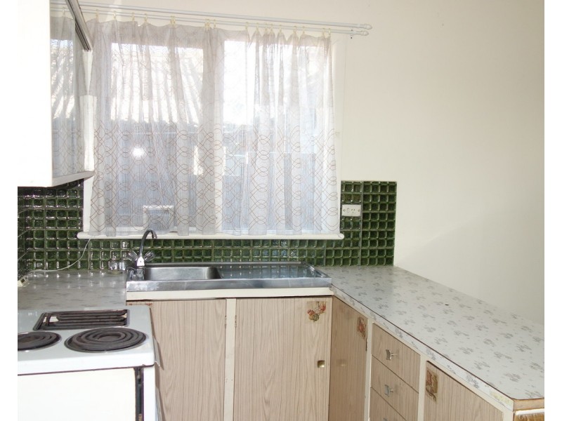 70 Thomas Street, Picnic Point NSW 2213