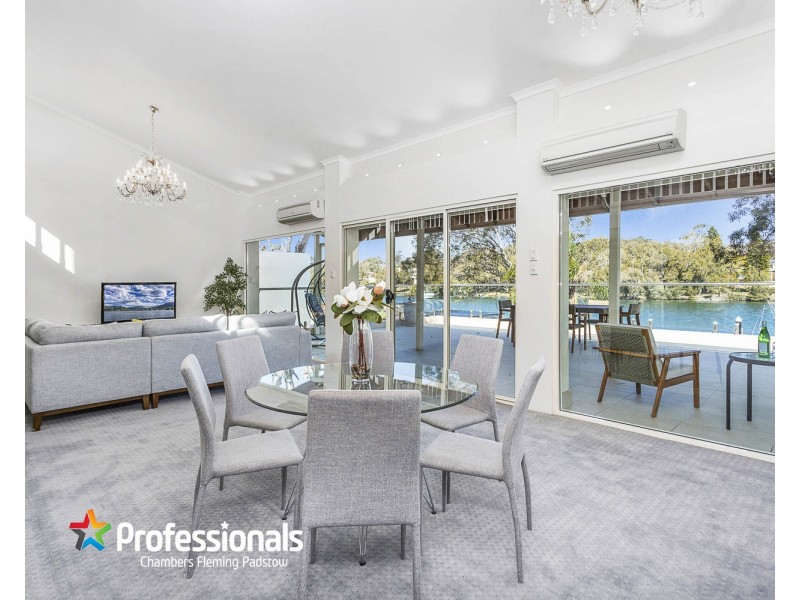 590 Henry Lawson Drive, East Hills NSW 2213