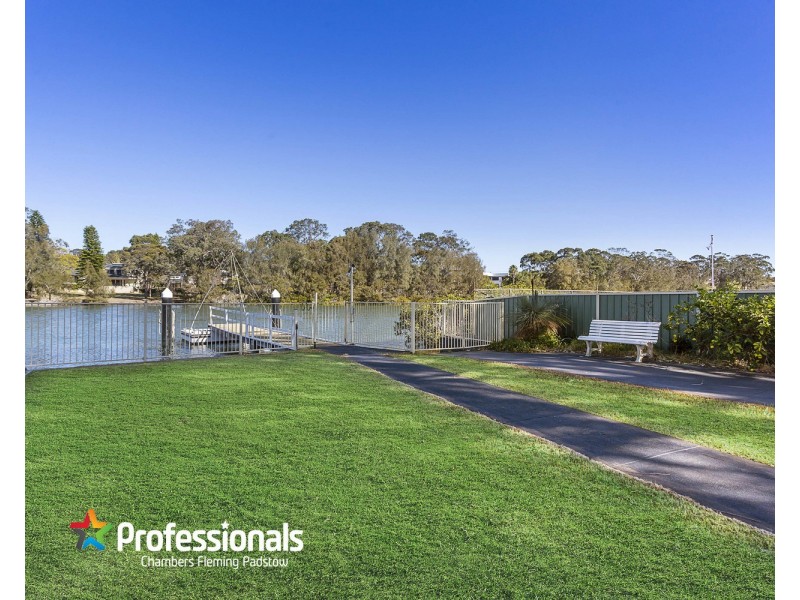 590 Henry Lawson Drive, East Hills NSW 2213