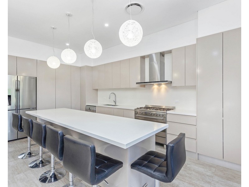 136 Picnic Point Road, Picnic Point NSW 2213