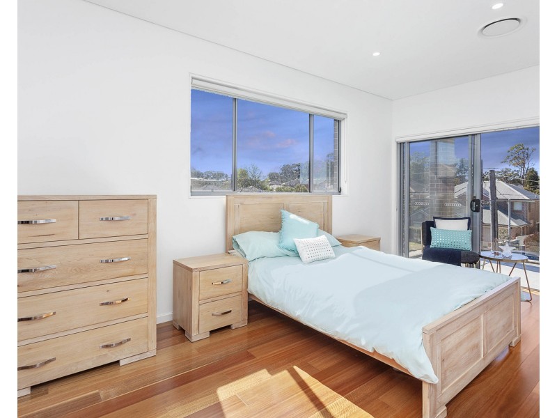 136 Picnic Point Road, Picnic Point NSW 2213