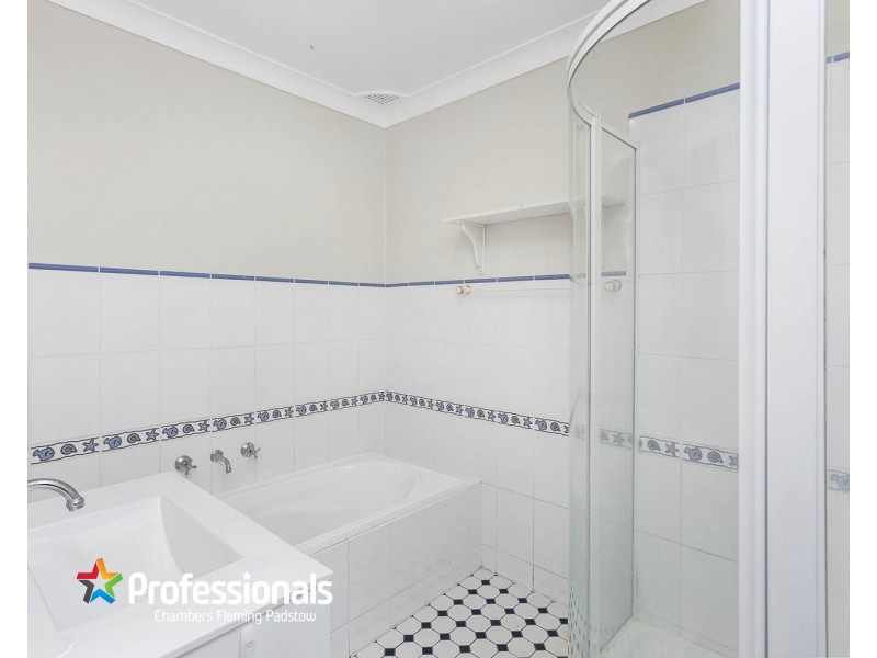 5 Warlencourt Avenue, Milperra NSW 2214