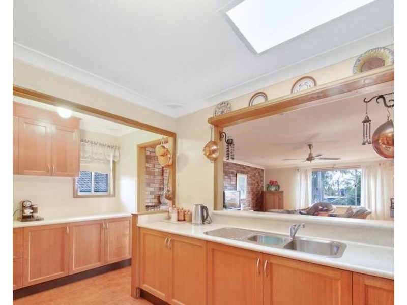 6 Harrow Road, Glenfield NSW 2167