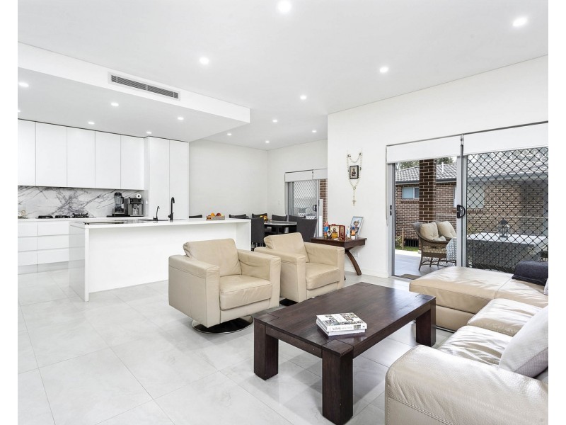 60 Uranus Road, Revesby NSW 2212