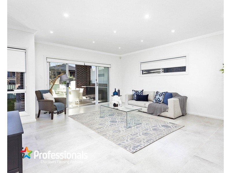 8A Laundess Avenue, Panania NSW 2213