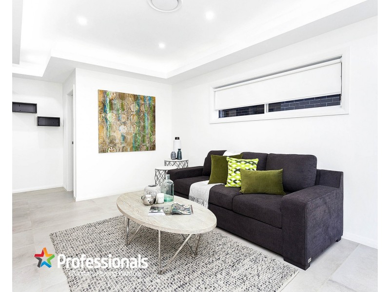 8A Laundess Avenue, Panania NSW 2213