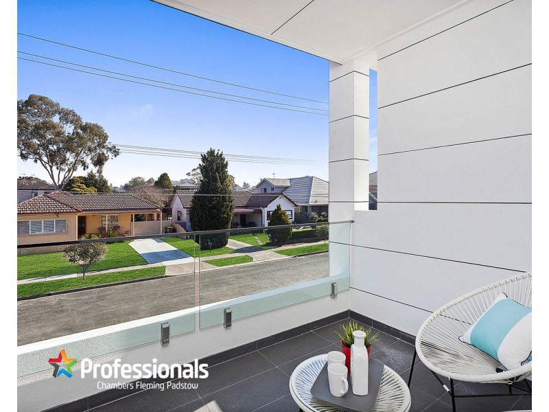 8A Laundess Avenue, Panania NSW 2213