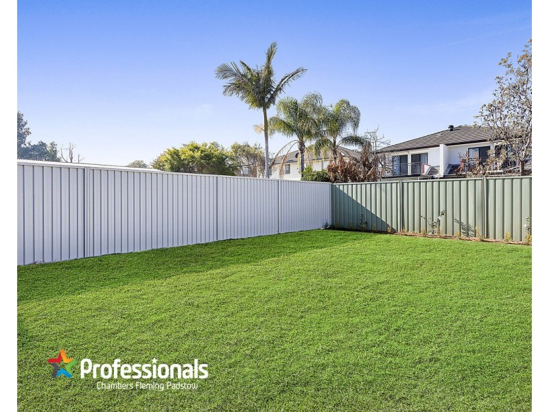 8A Laundess Avenue, Panania NSW 2213