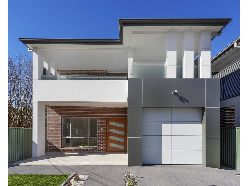 8 Monie Avenue, East Hills NSW 2213