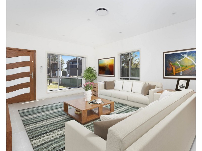 8 Monie Avenue, East Hills NSW 2213