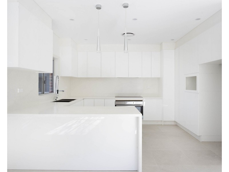 8 Monie Avenue, East Hills NSW 2213