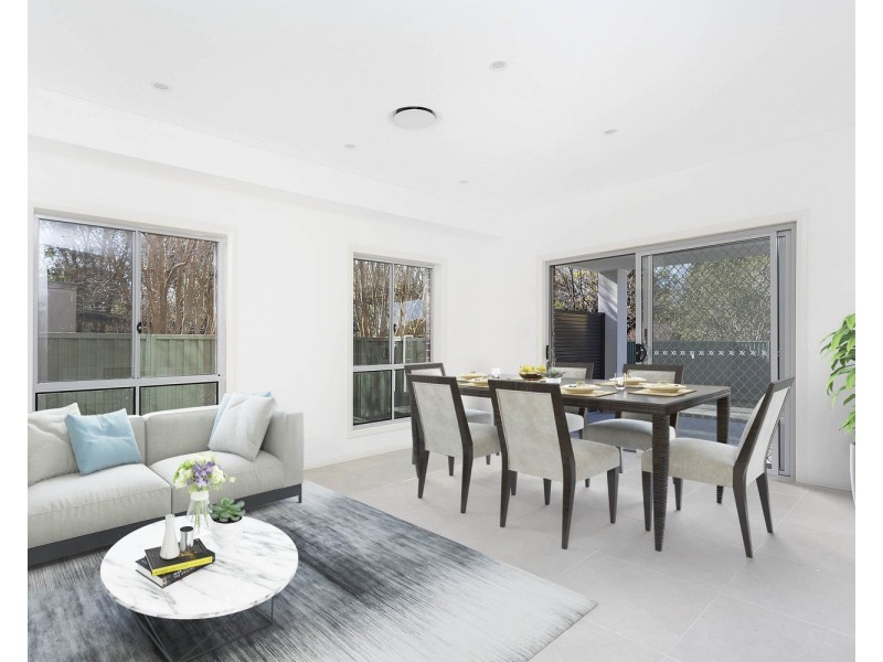 8 Monie Avenue, East Hills NSW 2213