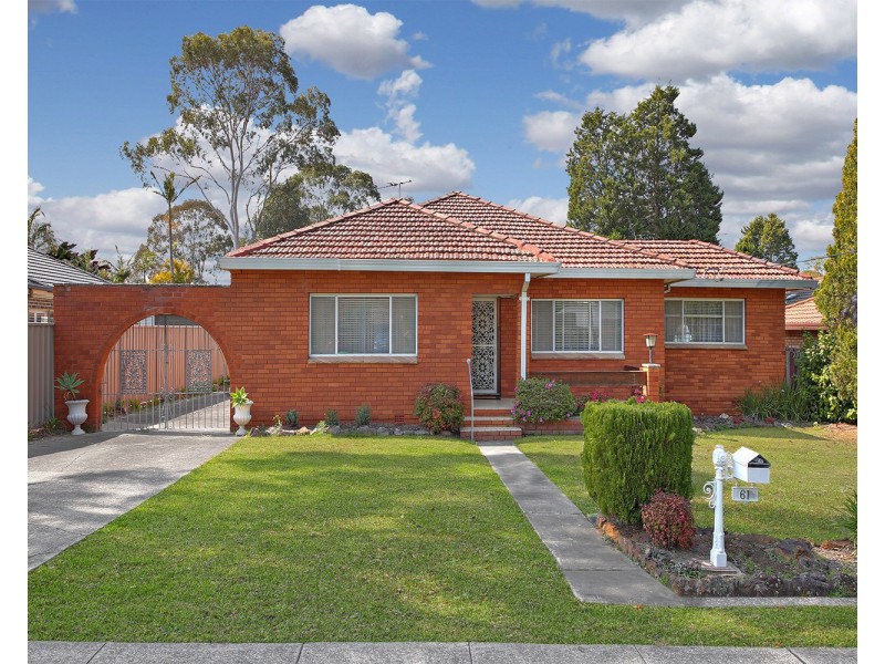 61  Victor Avenue, Picnic Point NSW 2213