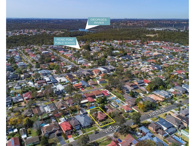 61  Victor Avenue, Picnic Point NSW 2213