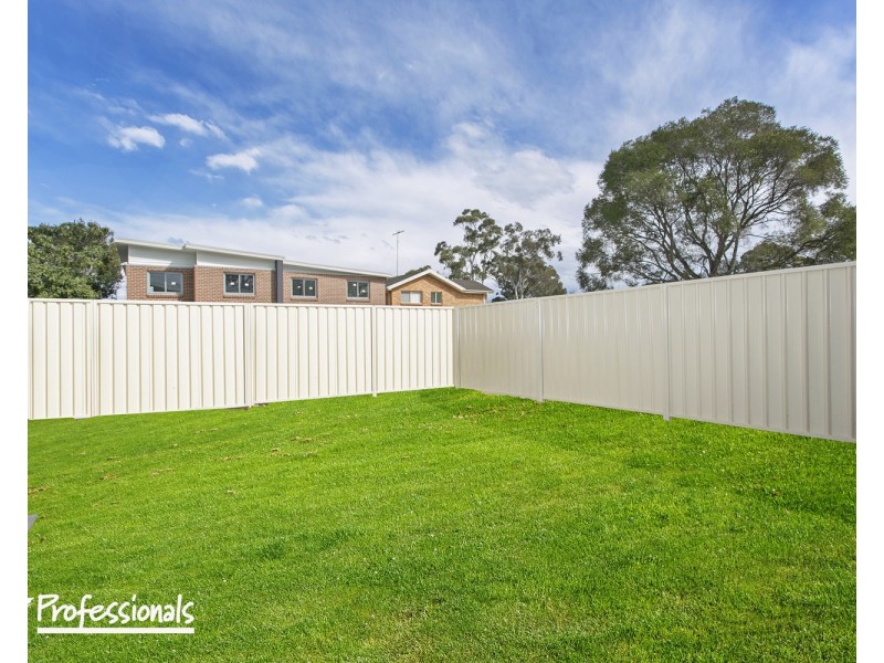686A Henry Lawson Drive, East Hills NSW 2213