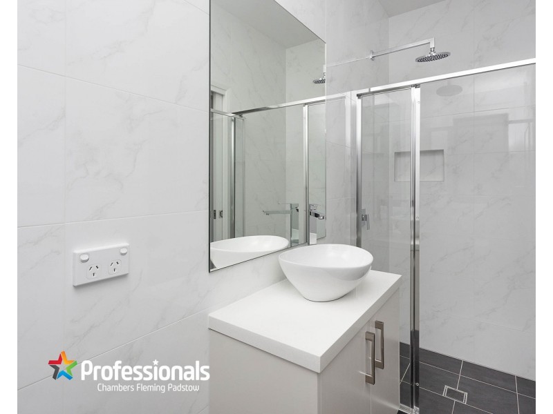 100 Mackenzie Street, Revesby NSW 2212