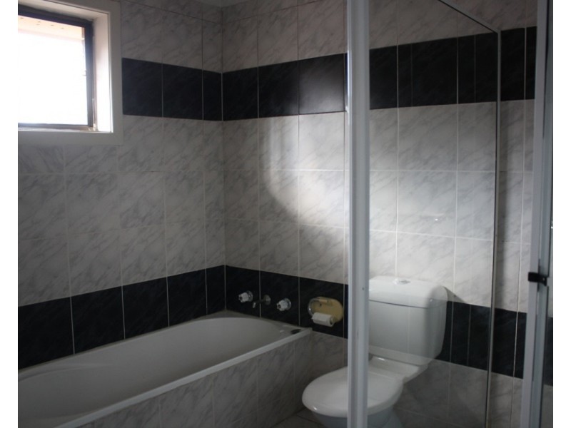 1/115 Davies Road, Padstow NSW 2211