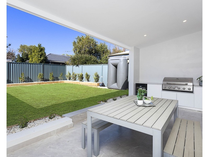 5A Hazelglen Street, Panania NSW 2213