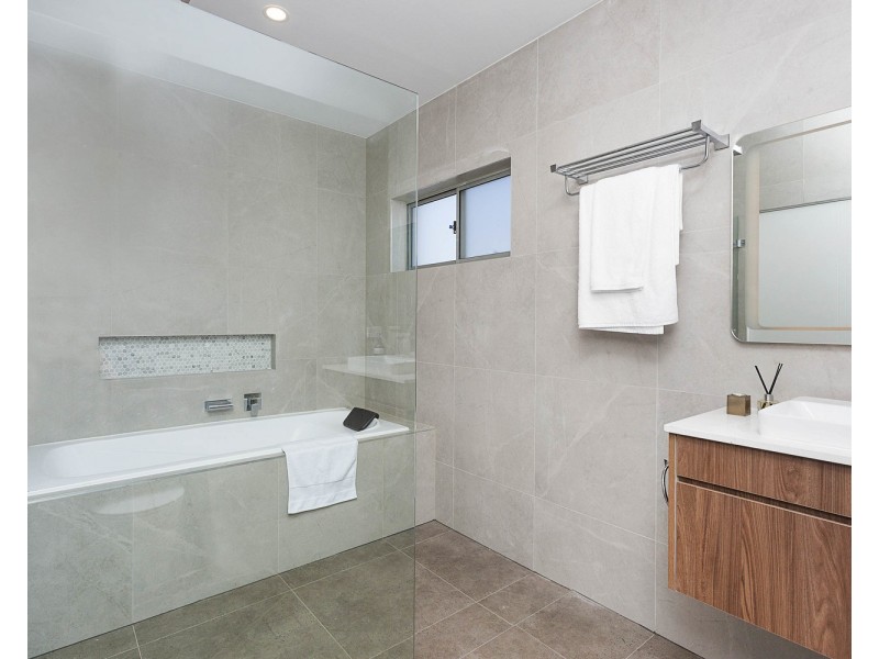 5A Hazelglen Street, Panania NSW 2213