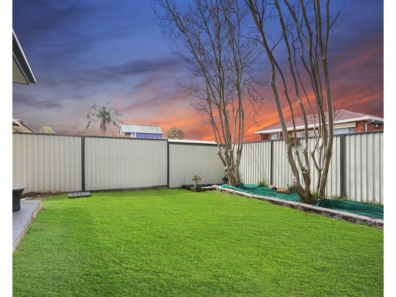 15B Templeton Crescent, Moorebank NSW 2170