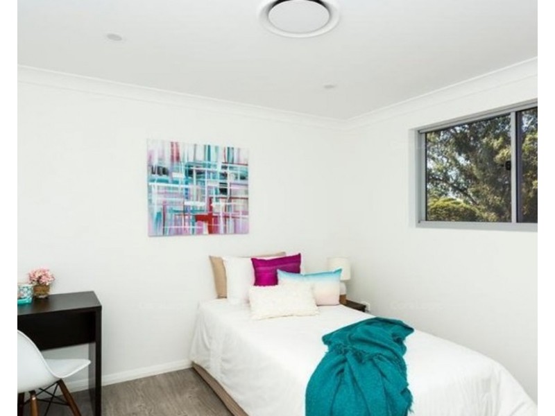 5 Woodburn Avenue, Panania NSW 2213