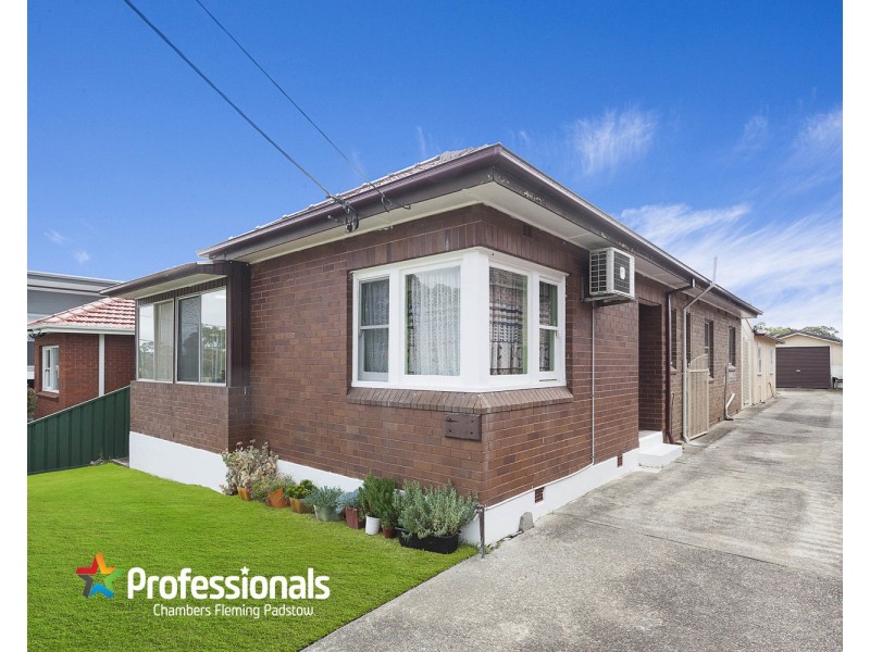 18 School Parade, Padstow NSW 2211