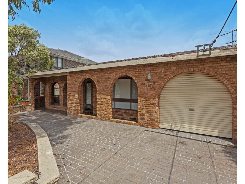 17 Dowding Street, Panania NSW 2213