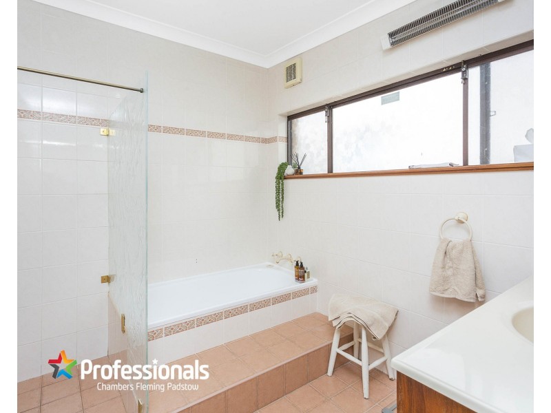 17 Dowding Street, Panania NSW 2213