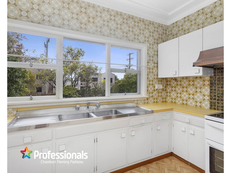 93 Kennedy Street, Picnic Point NSW 2213