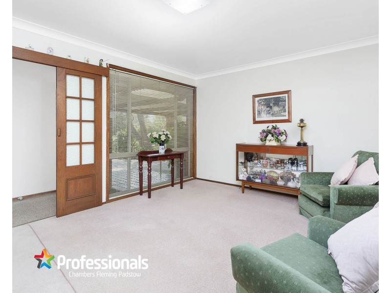 59 Apex Avenue, Picnic Point NSW 2213