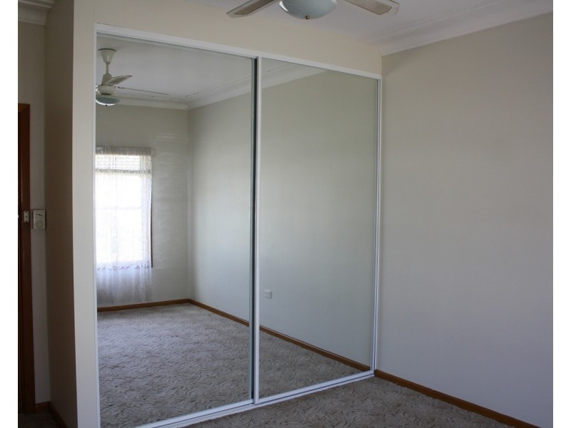 33 Prince Street, Picnic Point NSW 2213