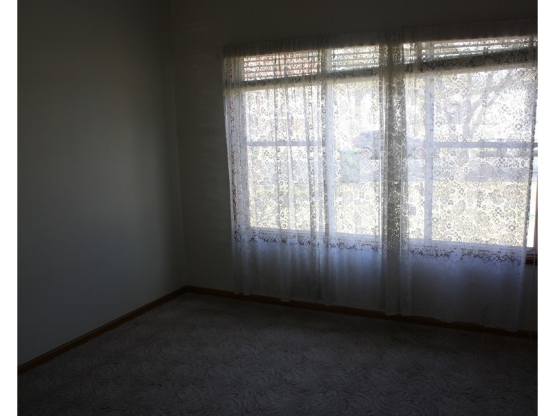 33 Prince Street, Picnic Point NSW 2213