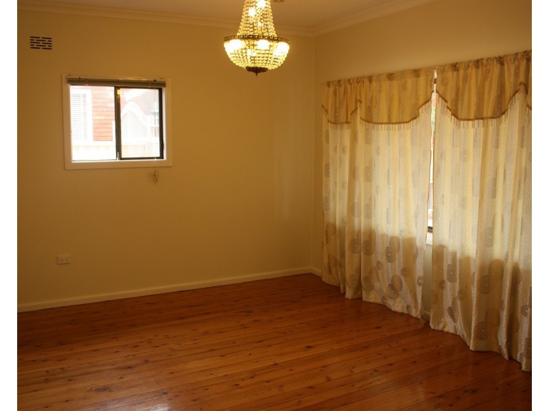 27 Anne Street, Revesby NSW 2212