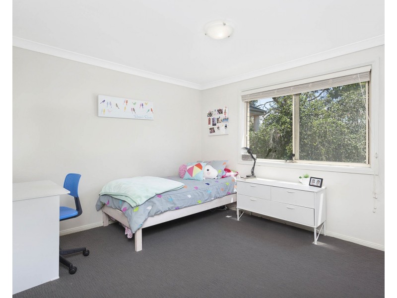 2/879 Henry Lawson Drive, Picnic Point NSW 2213