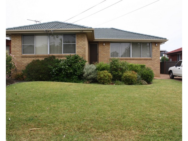 21 Duke Street, East Hills NSW 2213