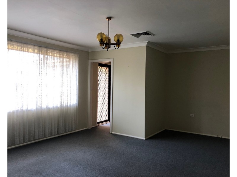 21 Duke Street, East Hills NSW 2213