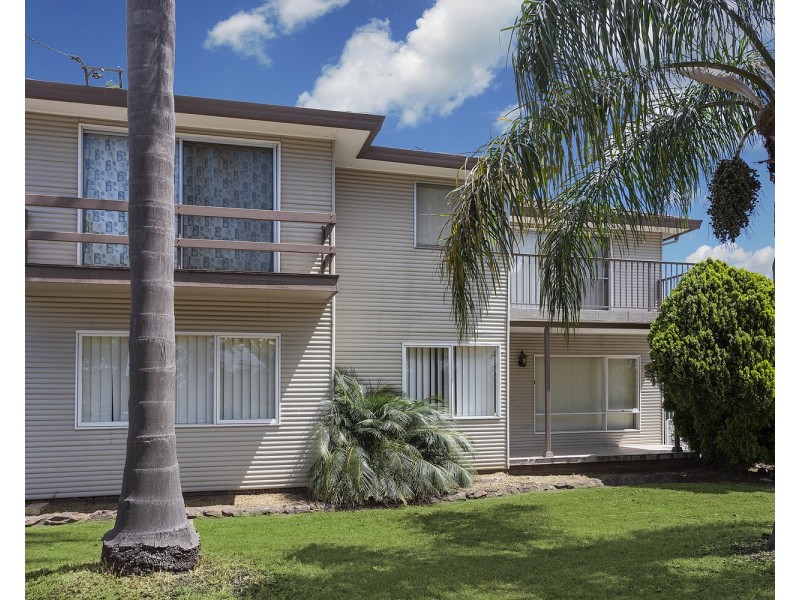 32 Bullecourt Avenue, Milperra NSW 2214