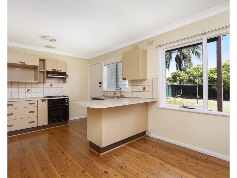 32 Bullecourt Avenue, Milperra NSW 2214