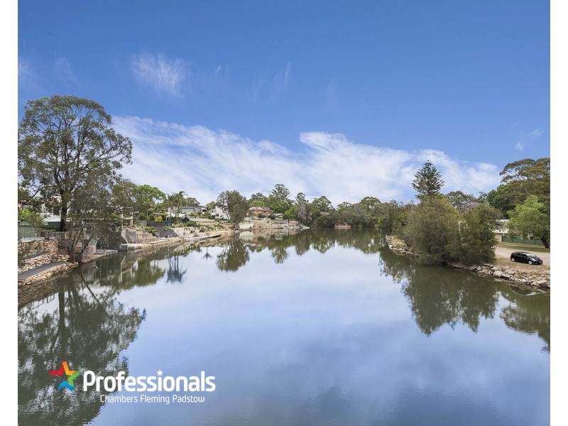 384 Henry Lawson Drive, Milperra NSW 2214