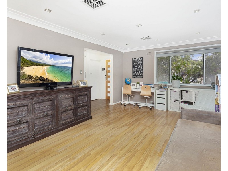 21 Langdale Avenue, Revesby NSW 2212